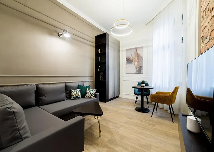 Old Town Chic Apartment